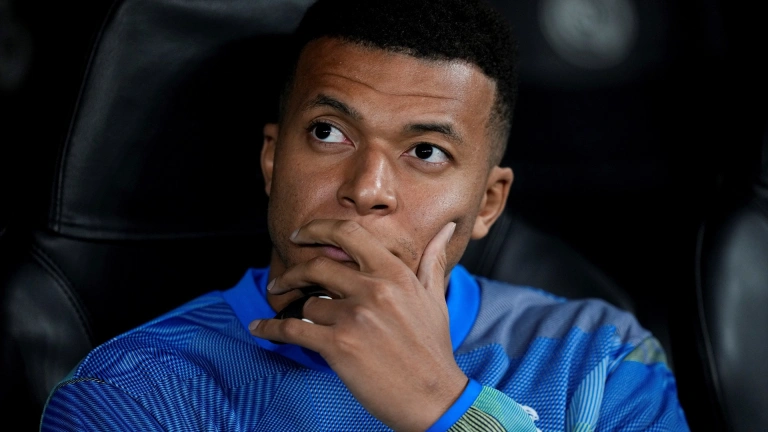 Mbappé duda para la Supercopa